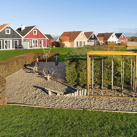 Charming Architect-designed Terraced House With Sea View *