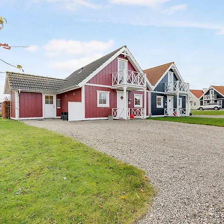 Holiday home Charming Architect-designed Terraced House With Sea View *