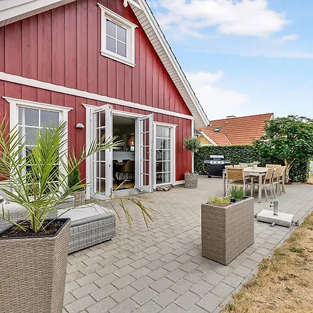 Charming Terraced House By The And Forest Vakantiehuis *