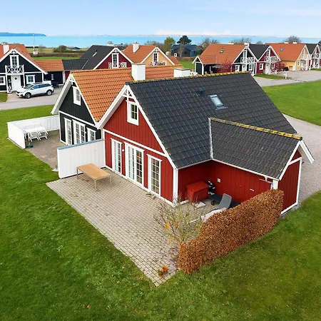 Feriehus Charming Terraced House By The And Forest Bro (Funen)